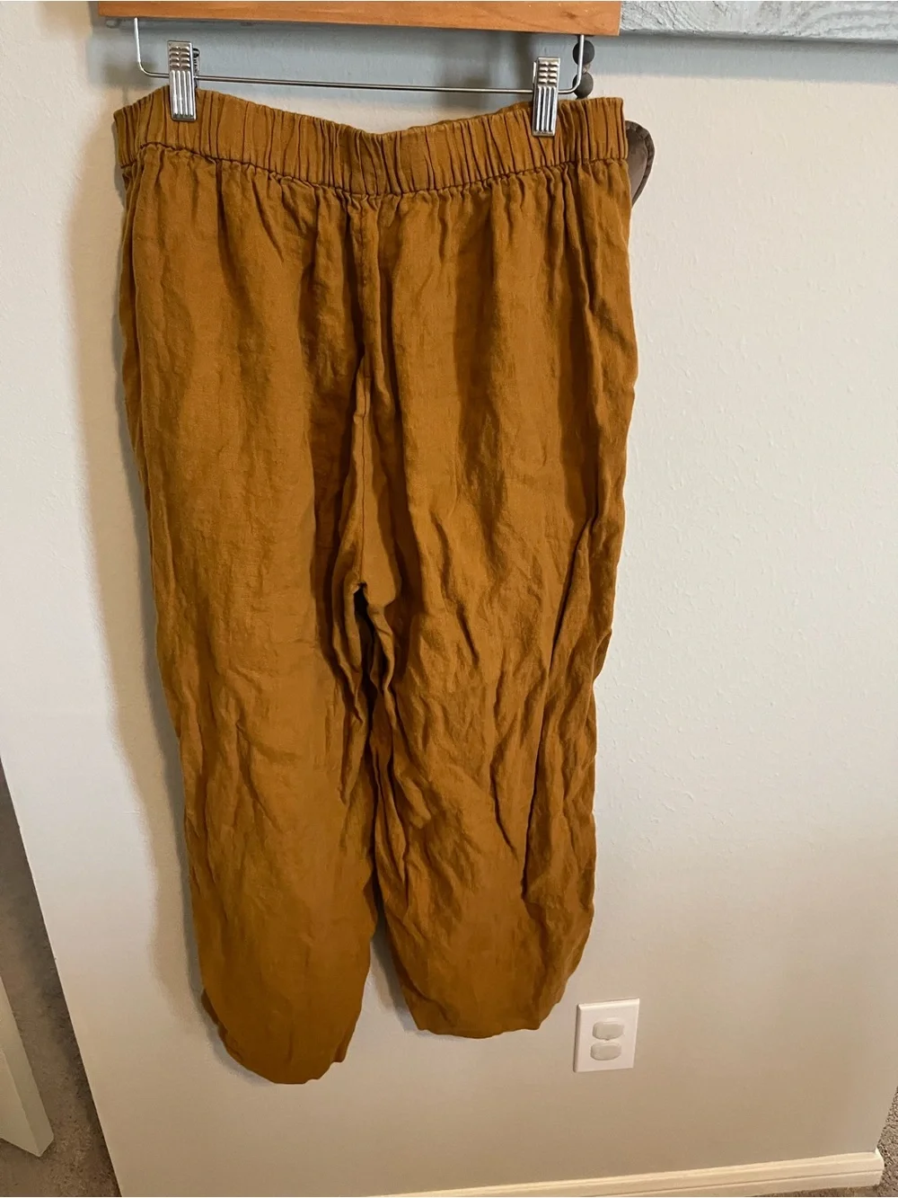 Women’s J-Crew Ruffle Linen Pants in Mustard Brown